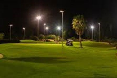 Iluminación del campo de golf